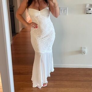House of CB *DUPE* white felicia dress brand new, only tried on!